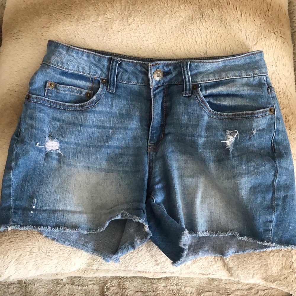 Time and Tru denim shorts